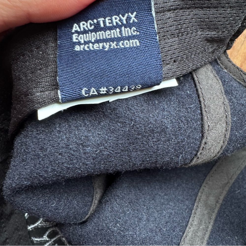 Arc'teryx 5 Panel Wool Hat Navy Blue Unisex Adults Adjustable SnapBack Cap - Picture 8 of 9